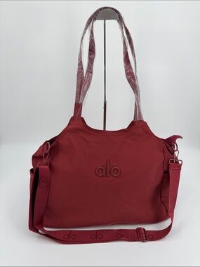 ALO Yoga Shoulder Tote in Deep Wine Red